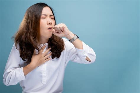 Надрывный сухой кашель у взрослого - причины и лечение